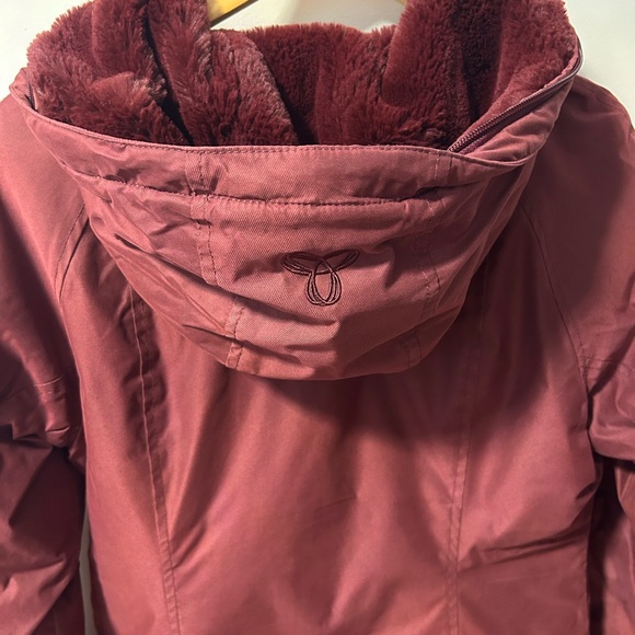 TNA Avoriaz parka - Picture 2 of 4